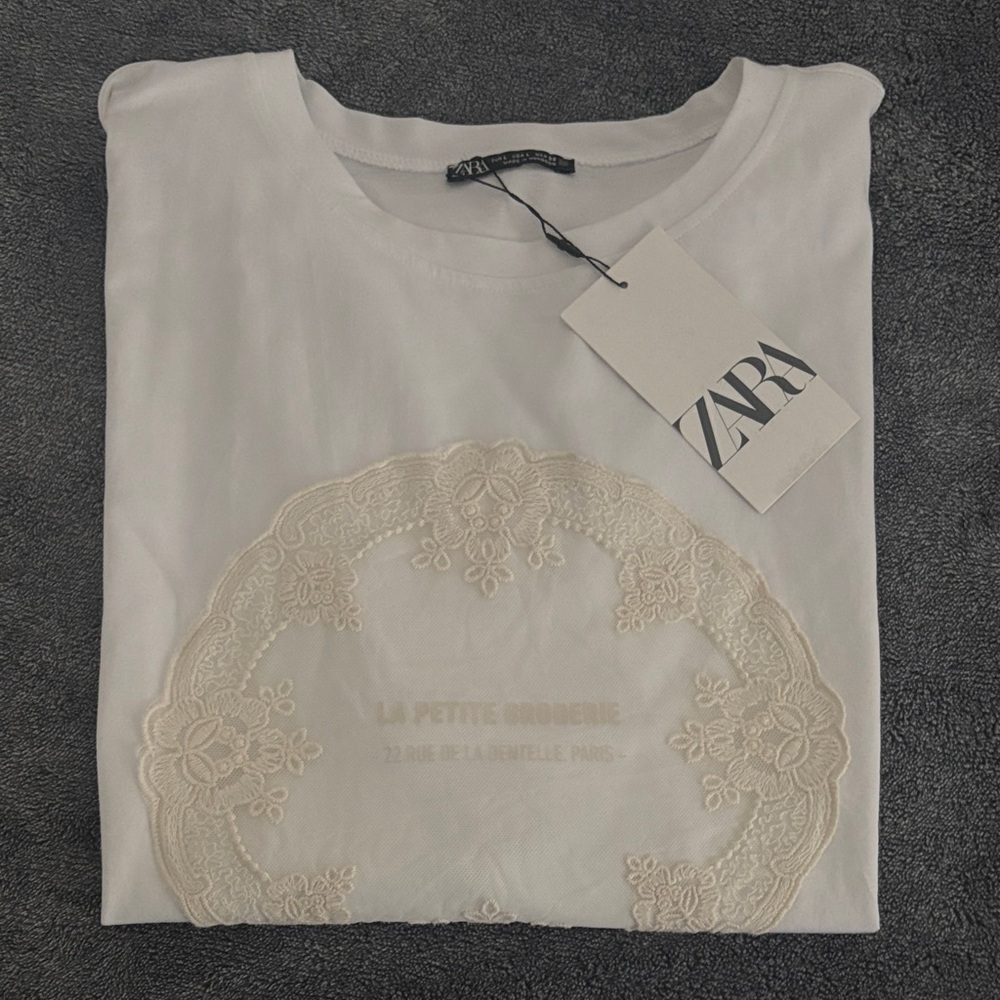 Zara White and Cream Short Sleeve Tee